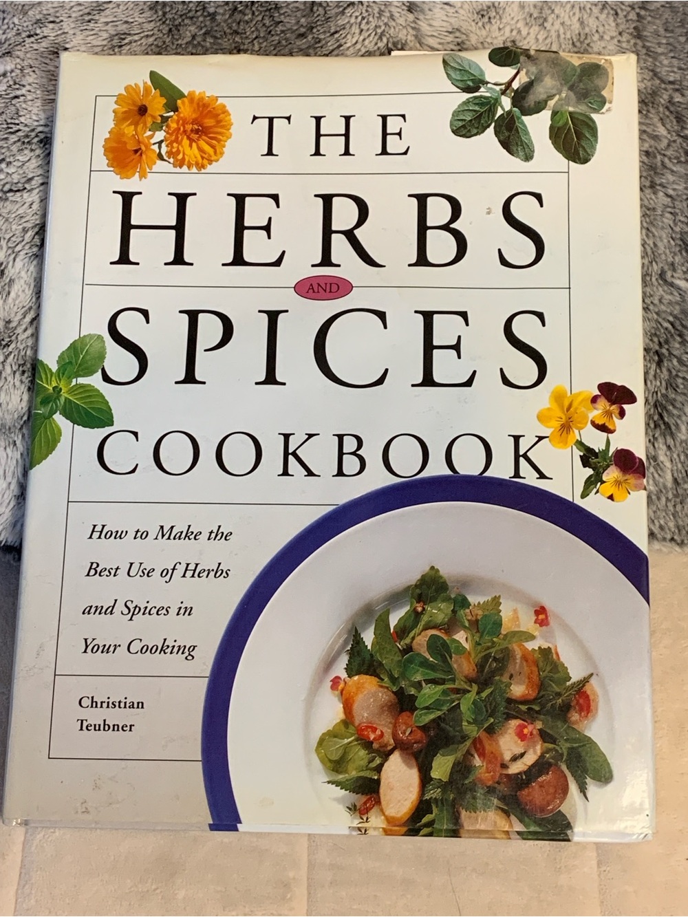 🐸2/$10🐸The herbs and spices cookbook